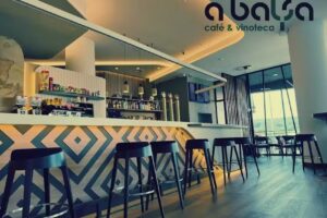 A Balsa Café & Vinoteca