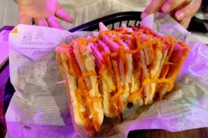 A cara perro 2 hermanas