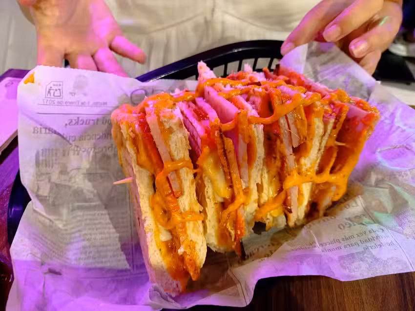 A cara perro 2 hermanas