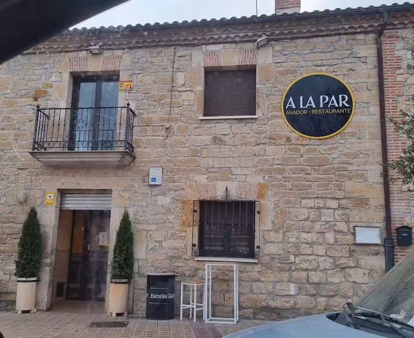 A LA PAR