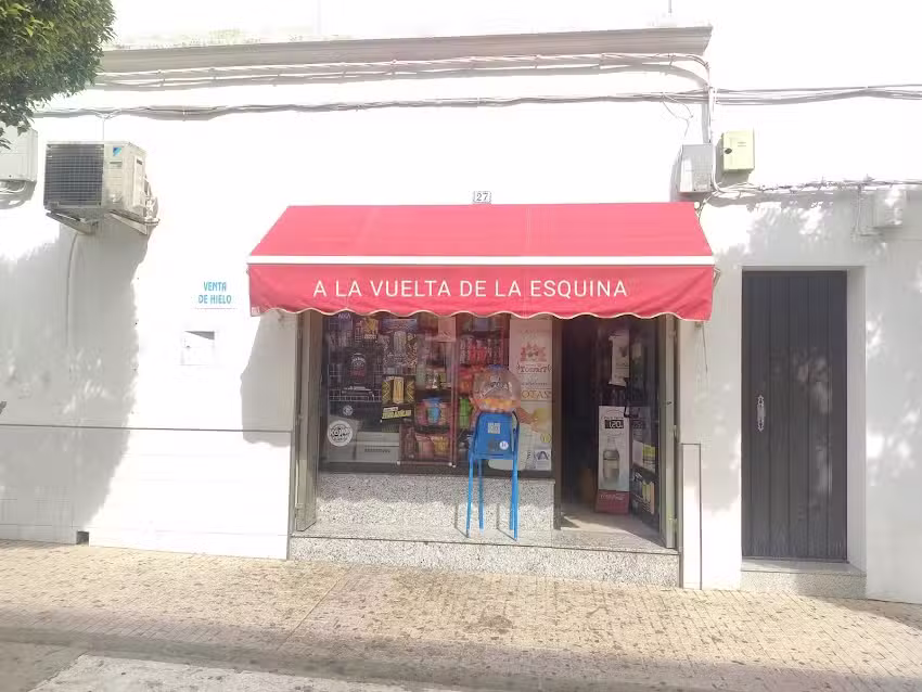 A La Vuelta De La Esquina