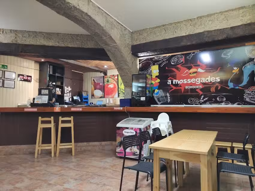 A MOSSEGADES BURGER RIPOLLET