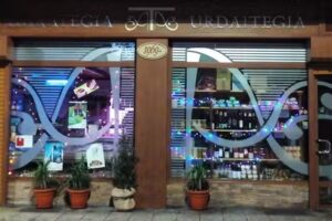 A T A harategia urdaitegia