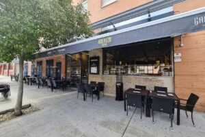 ADEREZO tapas&brasas &ndash; BERMEJALES