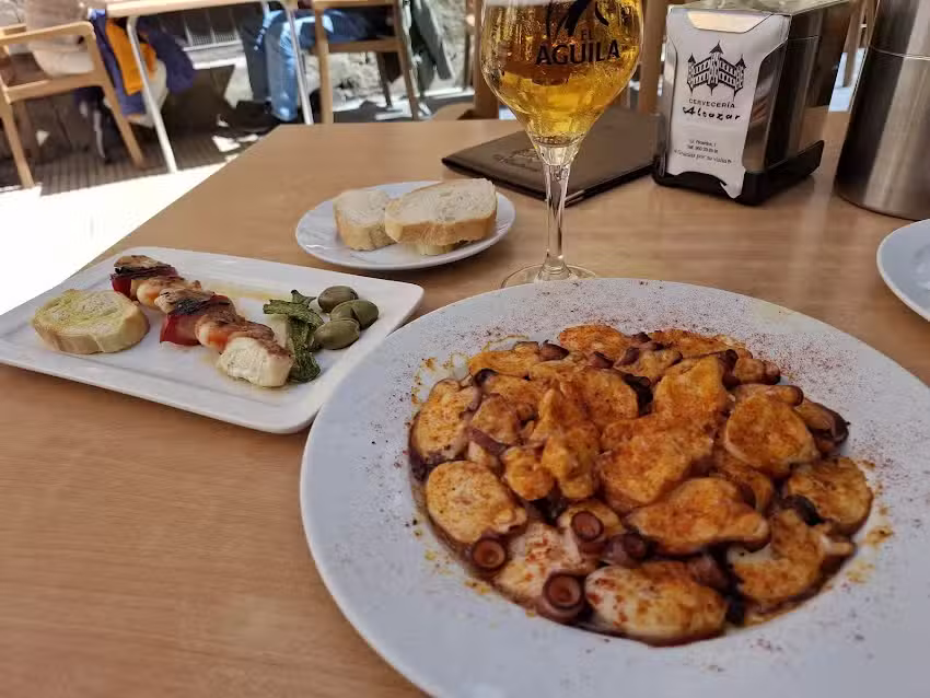 AGUAMARINA BAR DE TAPAS & RESTAURANTES