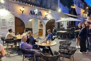 Aigu cova restaurant Cales Fonts