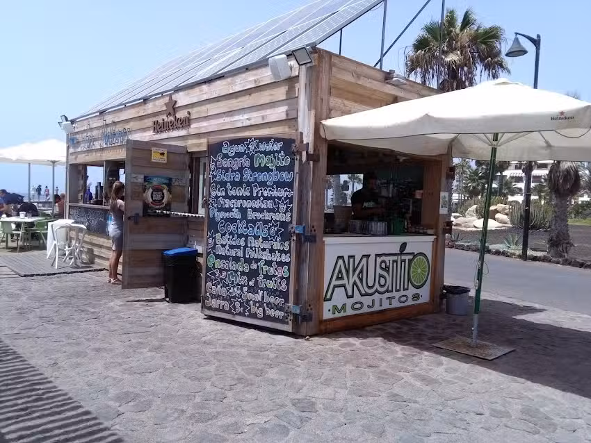 Akustito