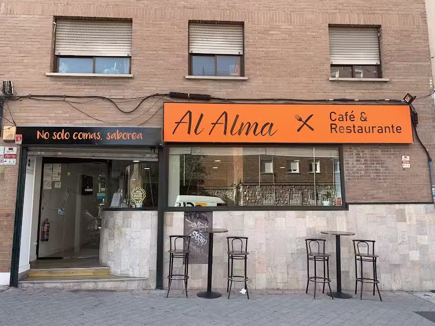 AL ALMA Caf&eacute; & Restaurante