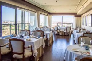 Al Zagal Restaurante Panor&aacute;mico