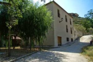 Albergue municipal &laquo;la Marisica&raquo; de Ob&oacute;n