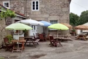 Albergue-Restaurante Casa Cruceiro de Ferreiros