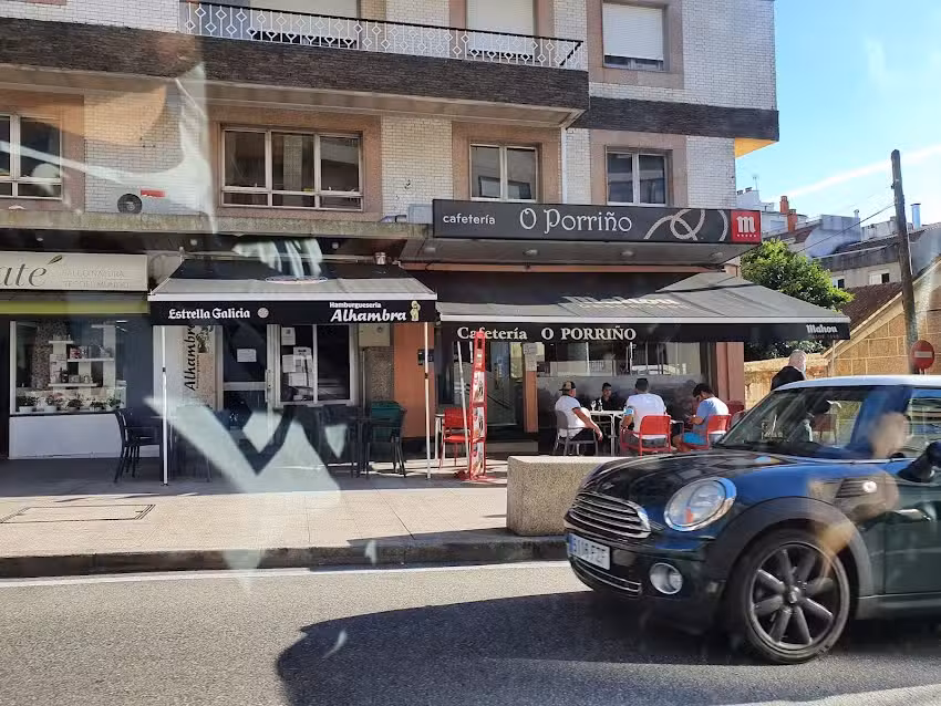 Alhambra Hamburgueseria