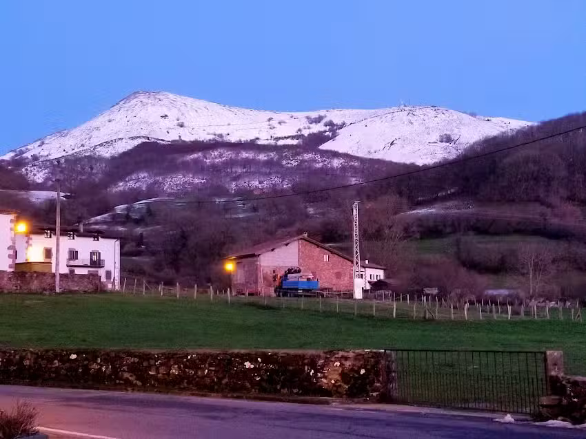 Ama-Ur garagardotegia