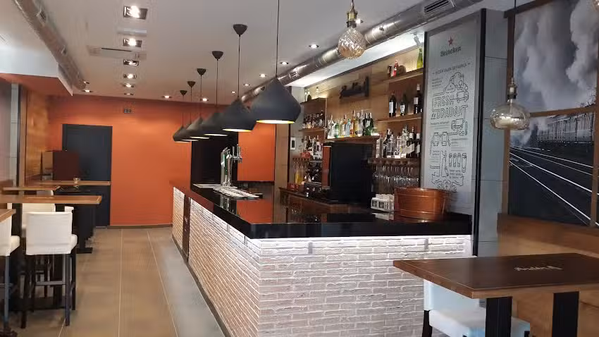 And&eacute;n 4 &ndash; Restaurante & Cervecer&iacute;a