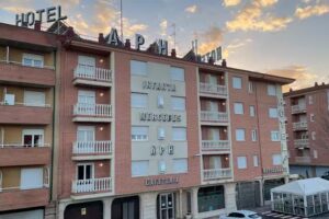 Apartahotel y Restaurante Infanta Mercedes