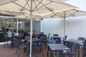 Aquí Estamos Mesón