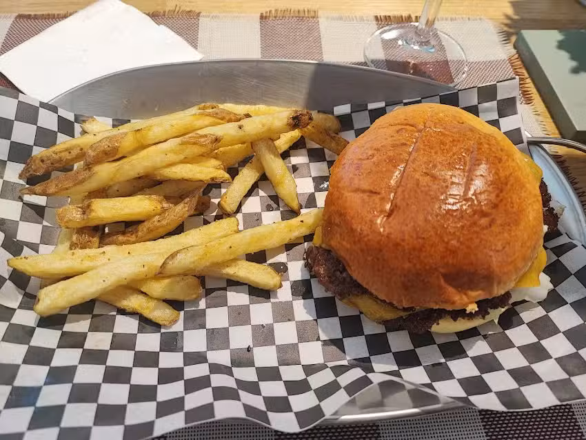 ARDE SOCIAL COOKING burger club