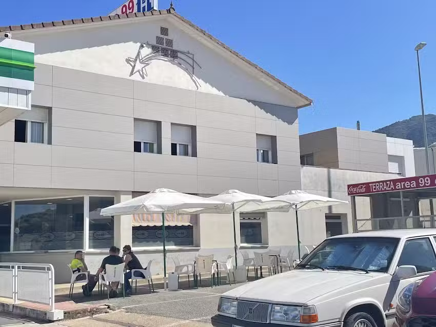 Area 99 bar restaurante