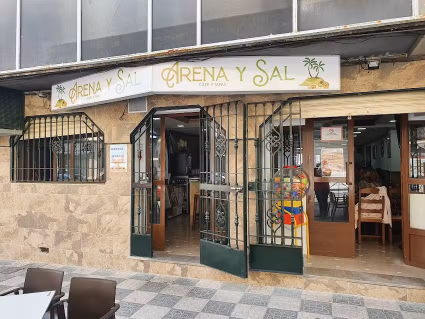 Arena y Sal