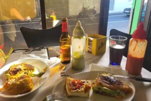 Arepera Los Ch&eacute;veres