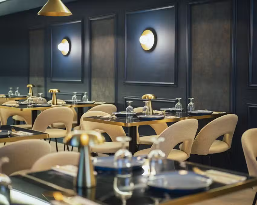 Aroma Indian Restaurant