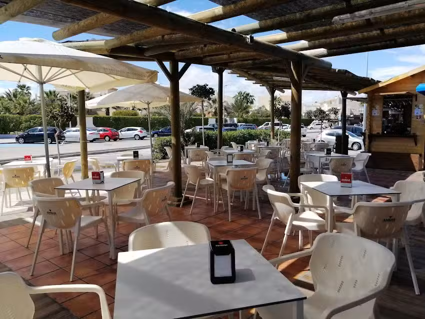 Arrocer&iacute;a y paellas ( la golondrina)