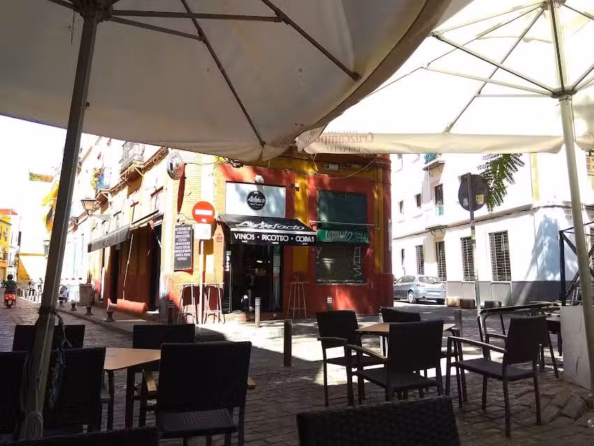 Artefacto Bar &ndash; Restaurante