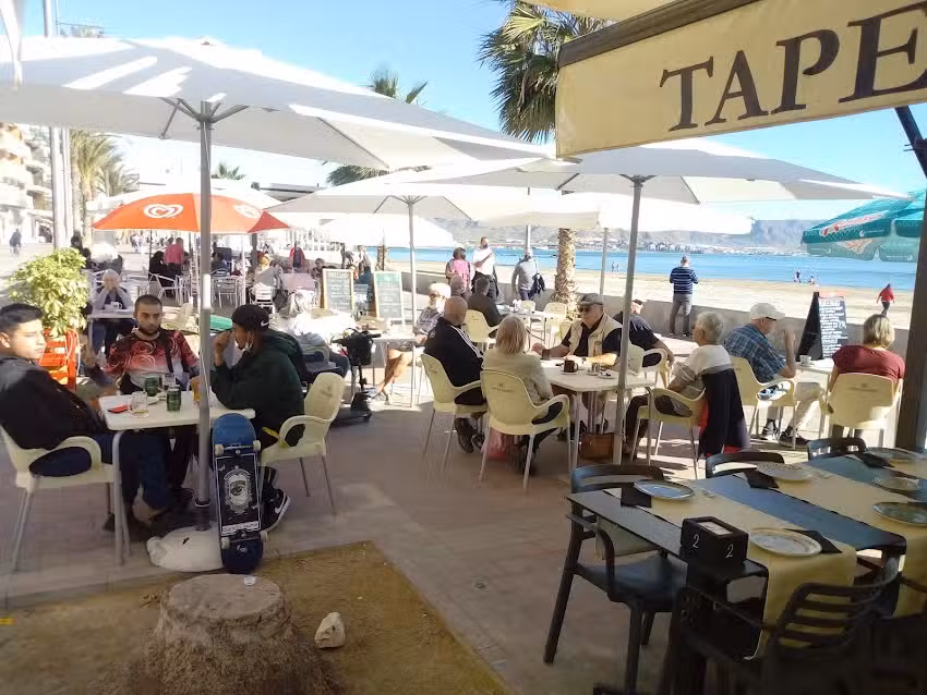 Asadero de Pollos y Comidas Maracuyamba