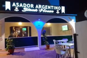 ASADOR ARGENTINO Steak House.