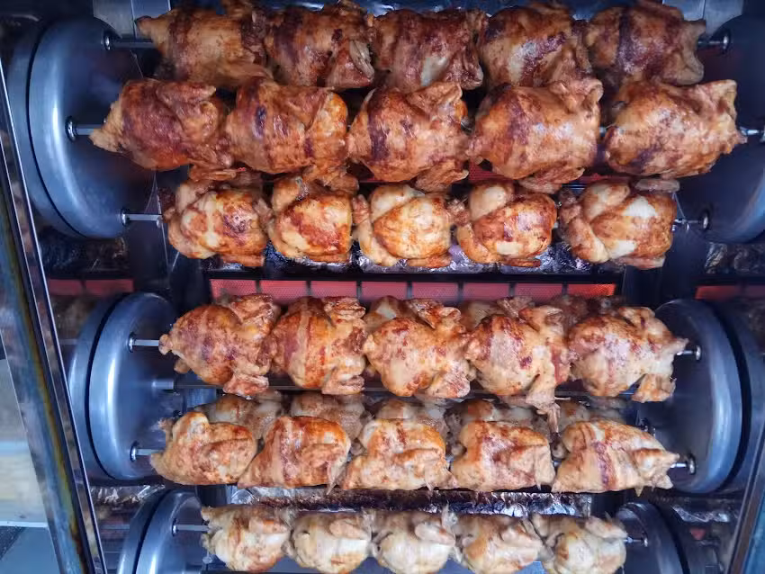 Asador de pollos Golden Chicken