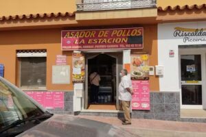 Asador de Pollos La Estaci&oacute;n