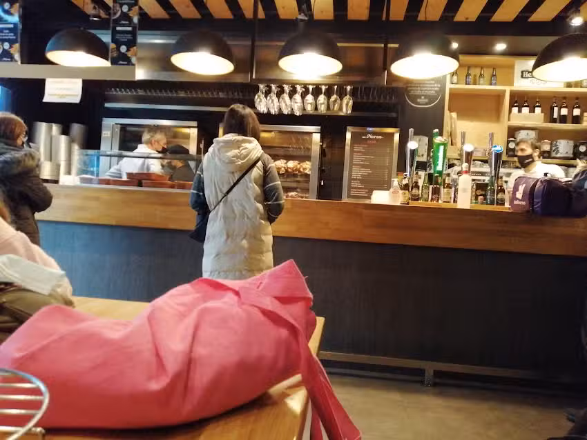 Asador de Pollos Nerea