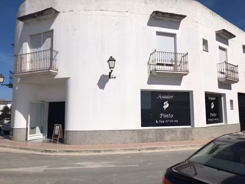 Asador de pollos Pinto