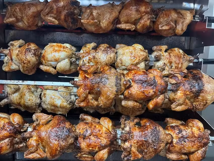 Asador de pollos Salvador