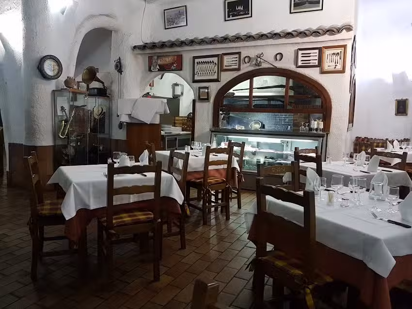 Asador Los C&aacute;ntaros