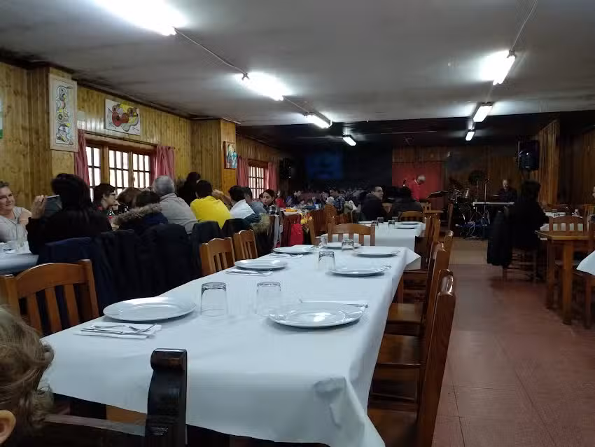 Asador O Faneco Taperia Parque Forestal de Beade