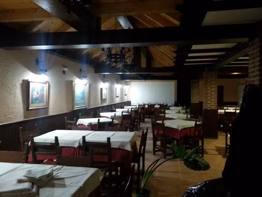 Asador Pit Lane Navaluenga