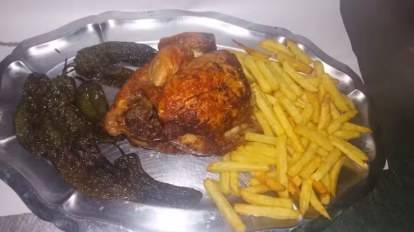 Asador Poller&iacute;a La Oliva, Pollerin.