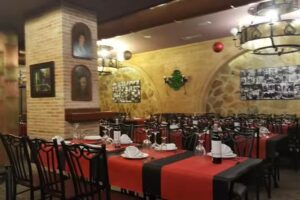 Asador Sidrer&iacute;a Palacios.