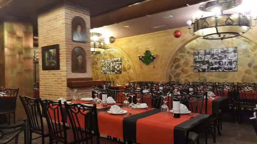 Asador Sidrer&iacute;a Palacios.