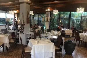 Asador Tehuelche Grill Argentino. Carnes a la Brasa. Parrilla Argentina.