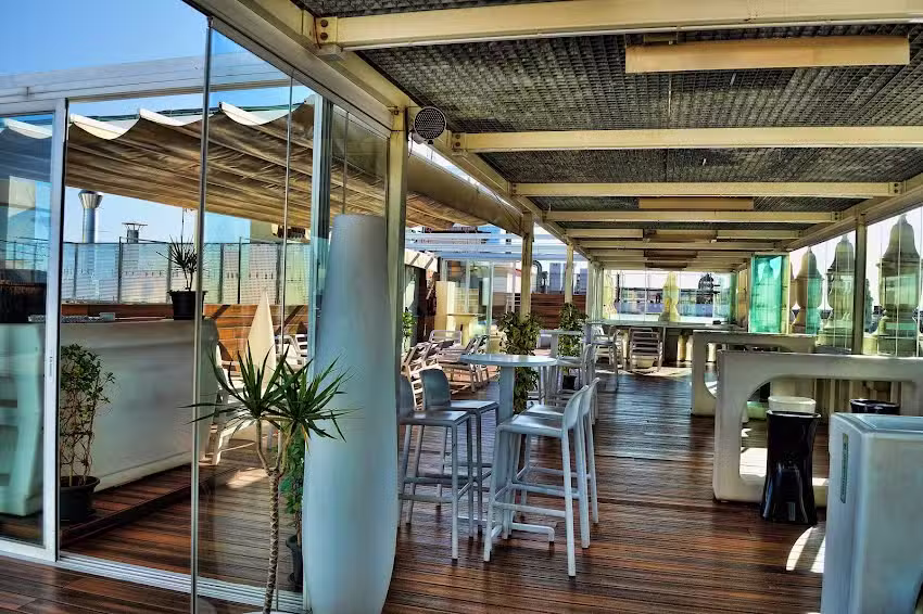 Ateneo Restaurant &lowast; 6&ordf; Planta &lowast;