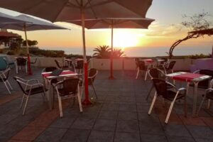 Atipico & Italiano Cafe Wine Bar