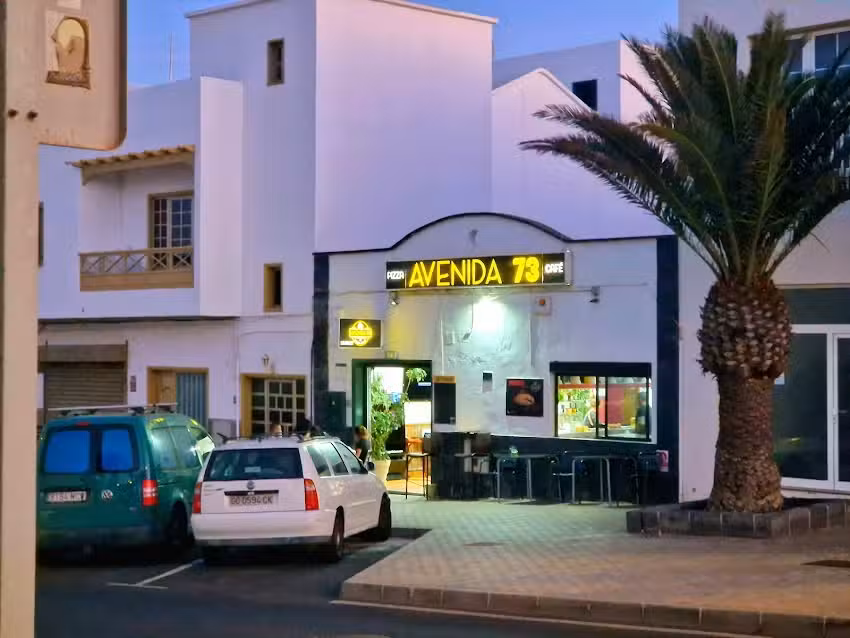 Avenida 73