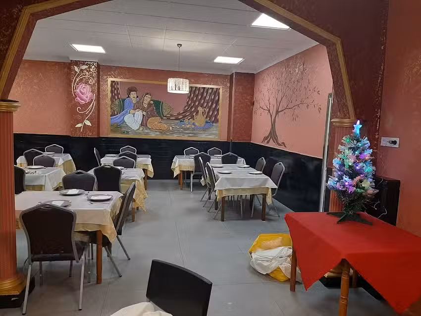 Azafr&aacute;n Restaurante Hind&uacute;