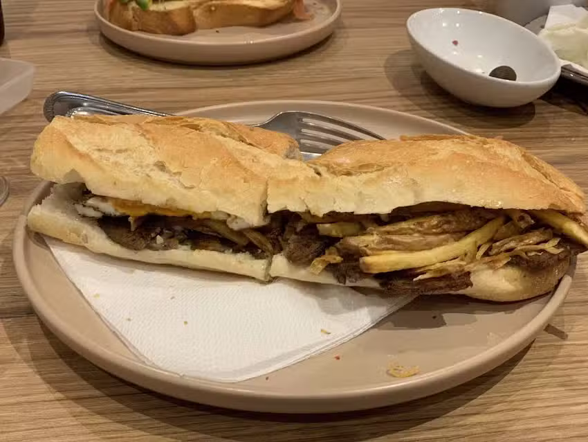 Azafr&aacute;n Restaurante