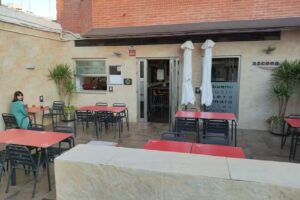 Azcona Bar &middot; Restaurante