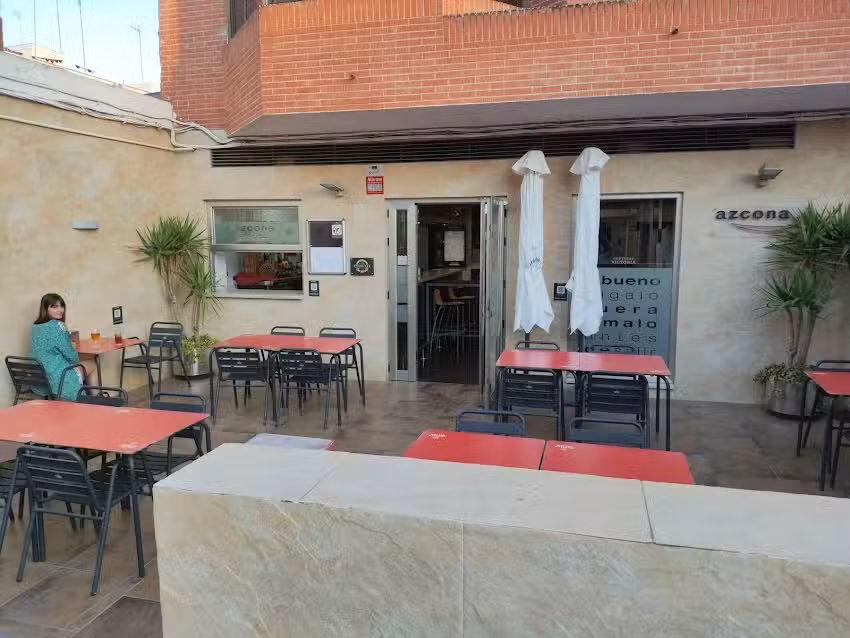 Azcona Bar &middot; Restaurante
