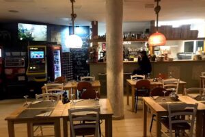 Bakkhos Caf&eacute;-Pizzeria-restaurante