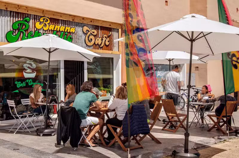 Banana Republic Caf&eacute; Tarifa